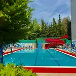 Grand Alisa Hotel
