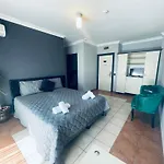 Grand Alisa Hotel