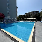 Hotel Grand Alisa 3*