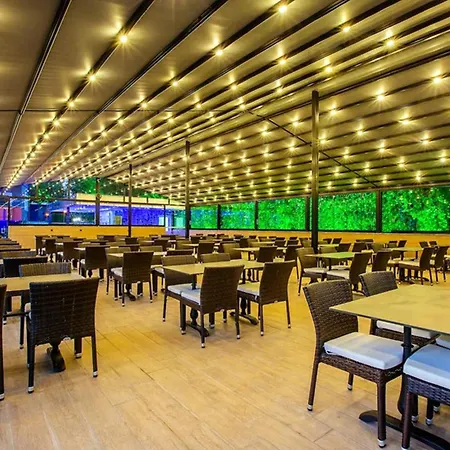 Grand Alisa 酒店 阿拉尼亚