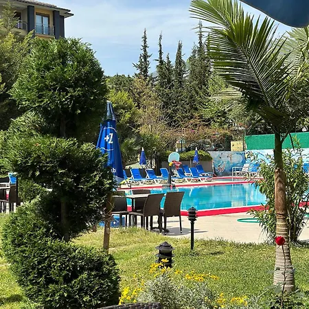 Grand Alisa 3* אלאניה