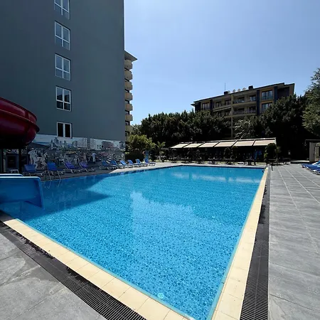Hotel Grand Alisa 3*